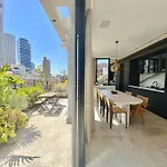 Luxury Penthouse With Roof-Top Pool - By Beach Apartments Tlv